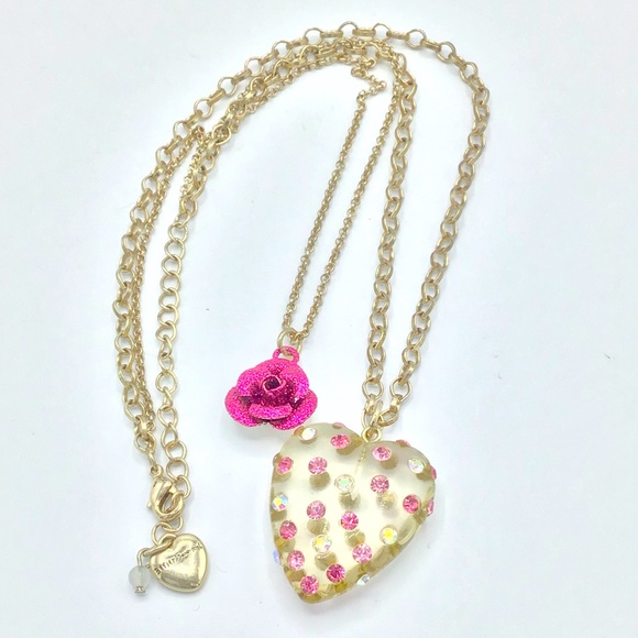 Betsey Johnson Jewelry - Betsey Johnson Heart Necklace
